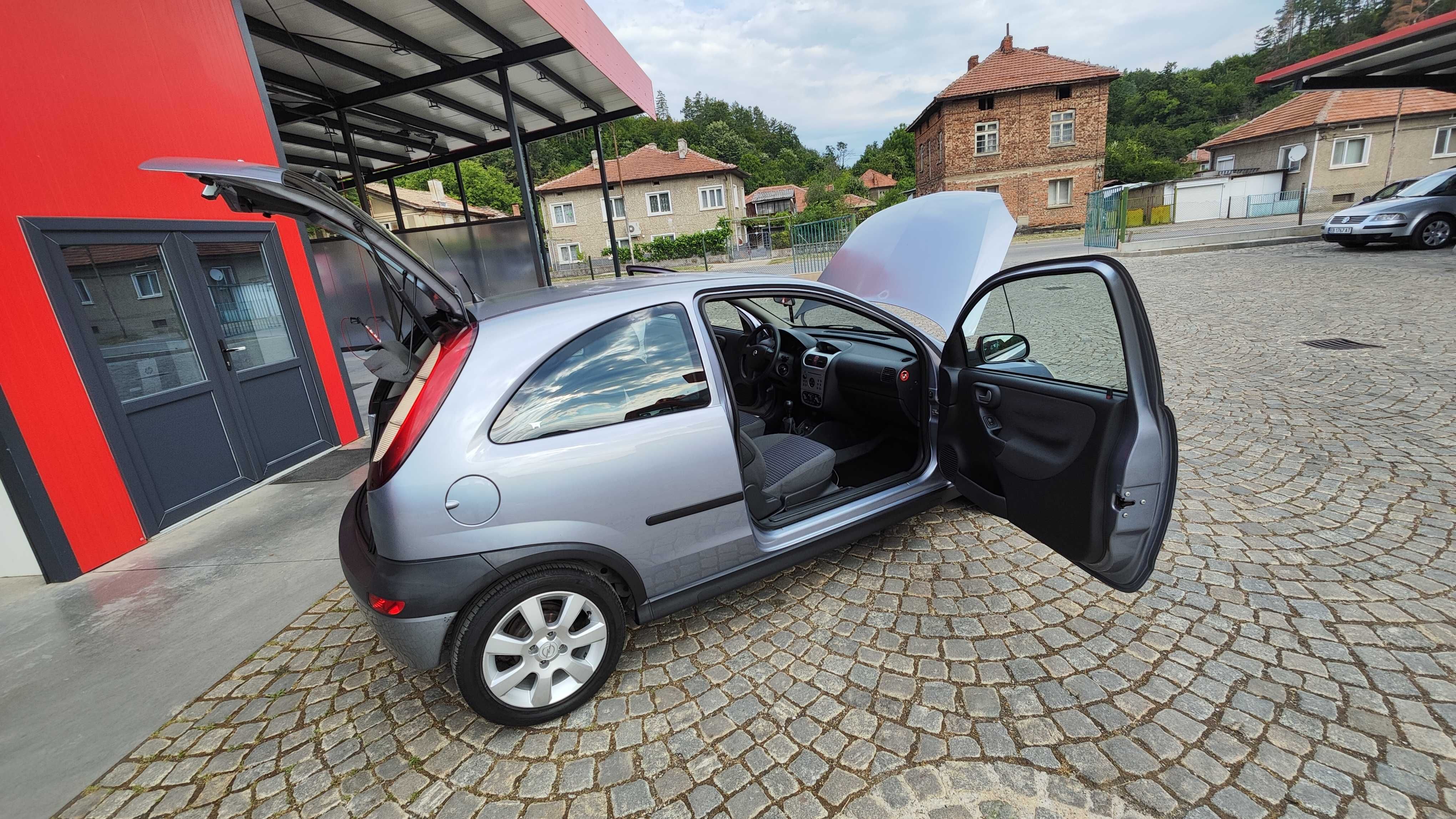 Opel Corsa **КЛИМАТИК**