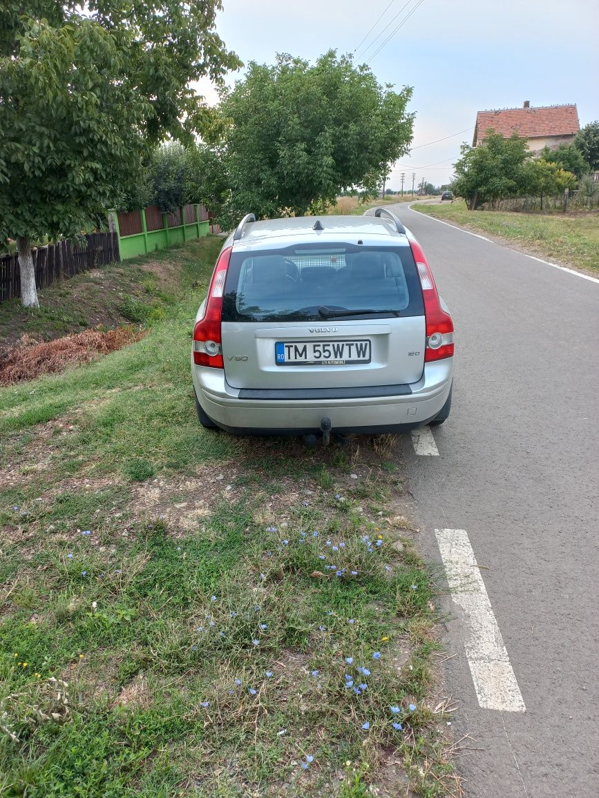 Vând Volvo V50 an 2005