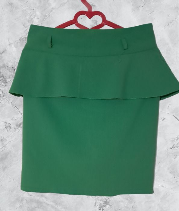 Продам женскую юбку