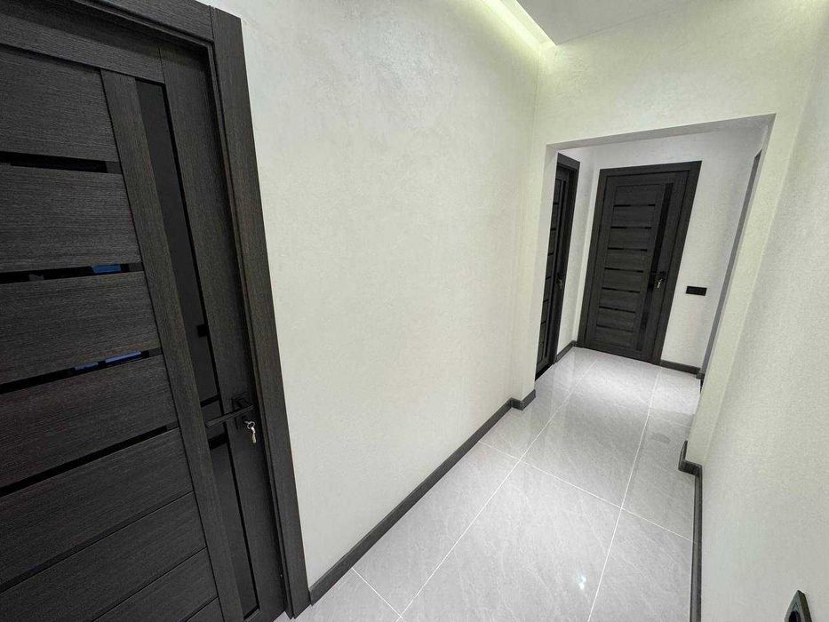 Продается помещение 95м2  Ориентир: Айбек, Шох мед центр