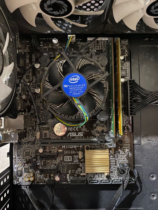 Kit Placa de bază și procesor Intel