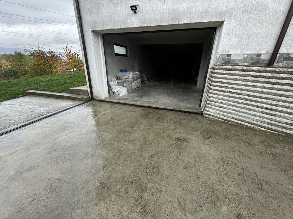 Spatiu comercial de inchiriat / depozit / hala