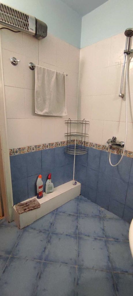 Дава се под наем Тристаен апартамент в Бургас, Зорница - 92 кв.м за 612 € - Снимка #3