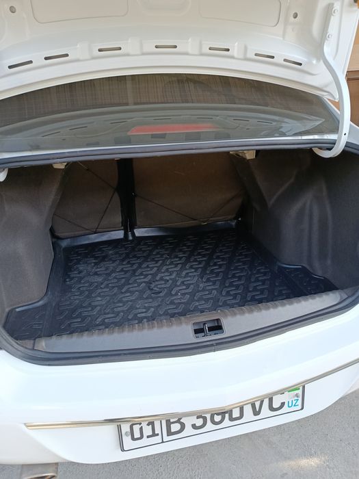 Cobalt ravon R4 sotiladi. Продоется авто  Cobalt ravon R4.