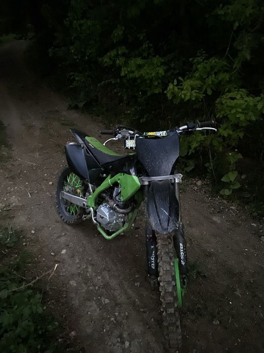 Cross kawasaki kxf 250 motor schimbat