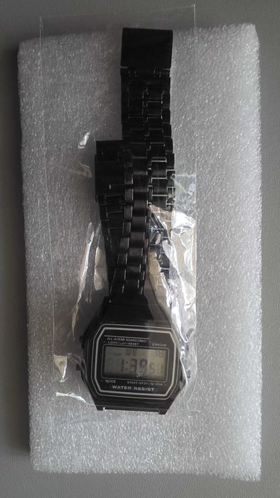 Ceas electronic retro, nou