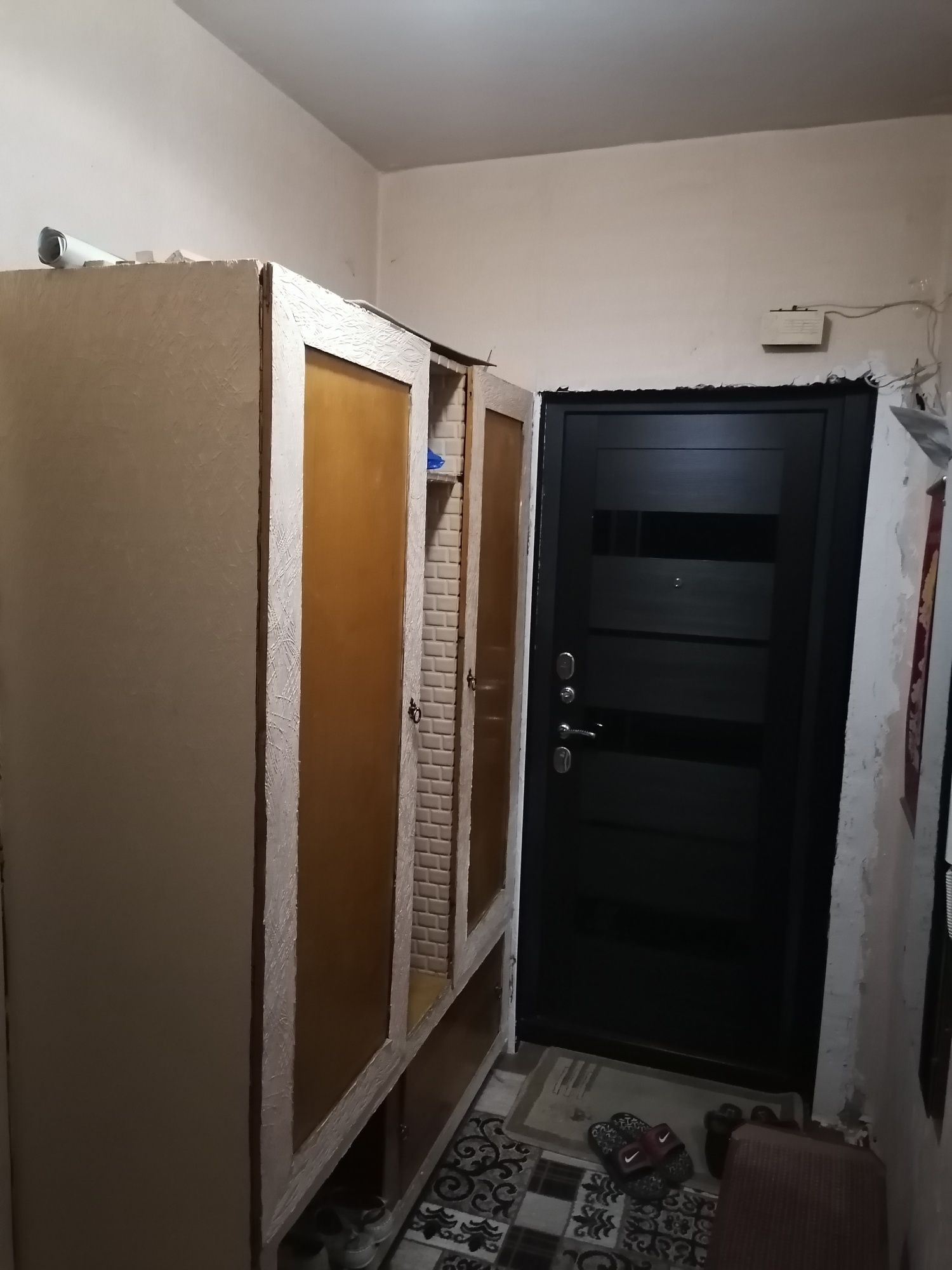 Продаётся 3 комнатная квартира со всеми вещами