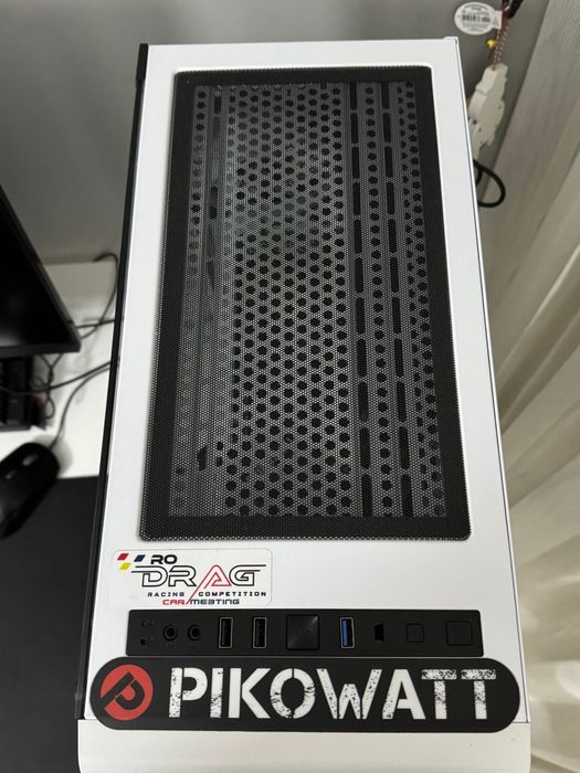 Gaming Pc si Monitor LG