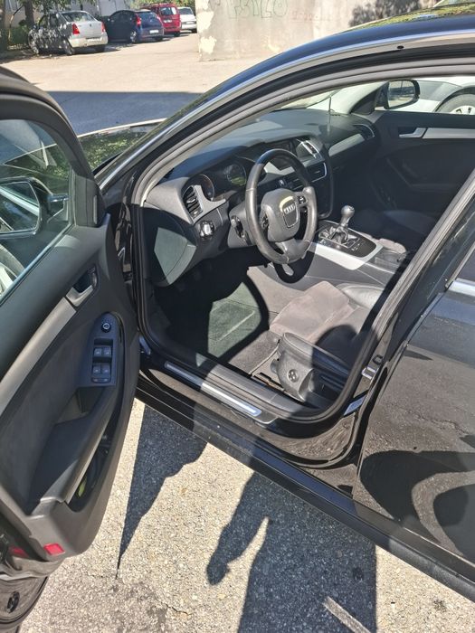 Model Audi a4 2011