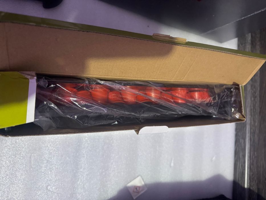 Поставка за неспресо капсули и машина с подарък 55 капсули