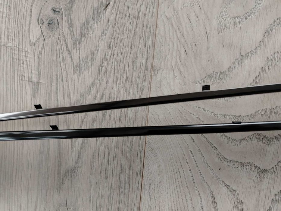 Части за мерцедес w124 купе салон подлаътник и др.