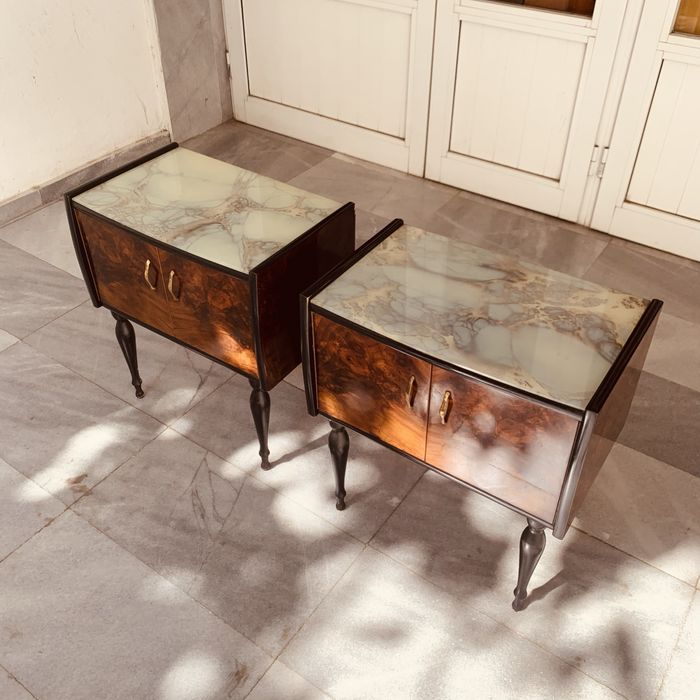 Италиански нощни шкафчета от 60-те