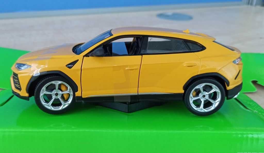 Macheta Lamborghini URUS galben SUV - Welly NEX 1/24