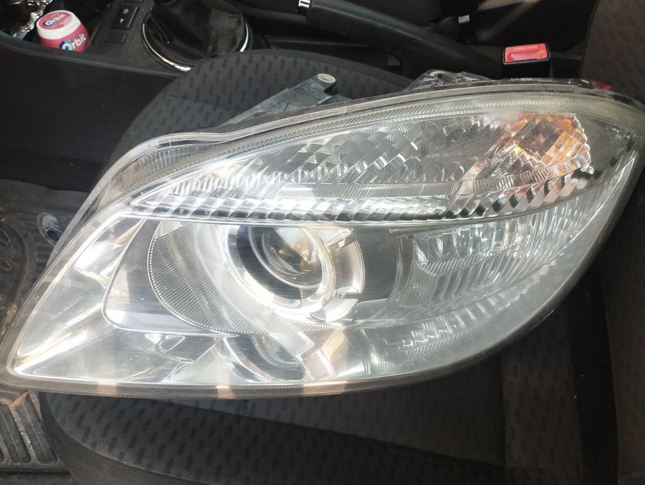 Ляв и десен фар за Шкода Фабия 2