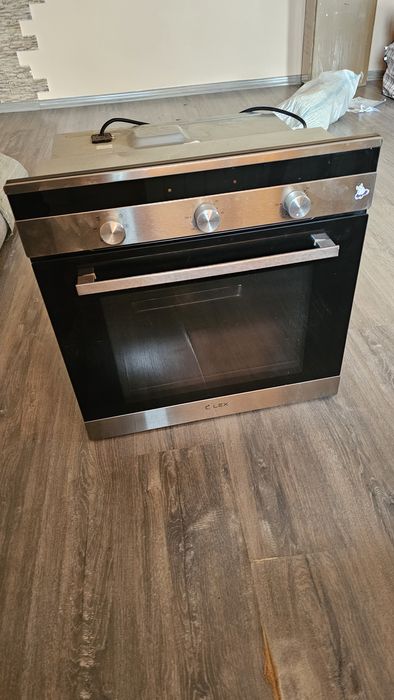 Продам духовой шкаф