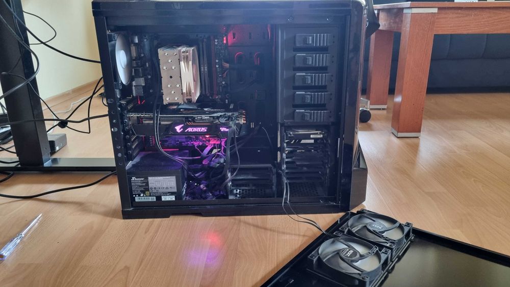 Desktop PC - i5-8600 GeForce GTX 1080 TI Aorus, 4 TB HDD