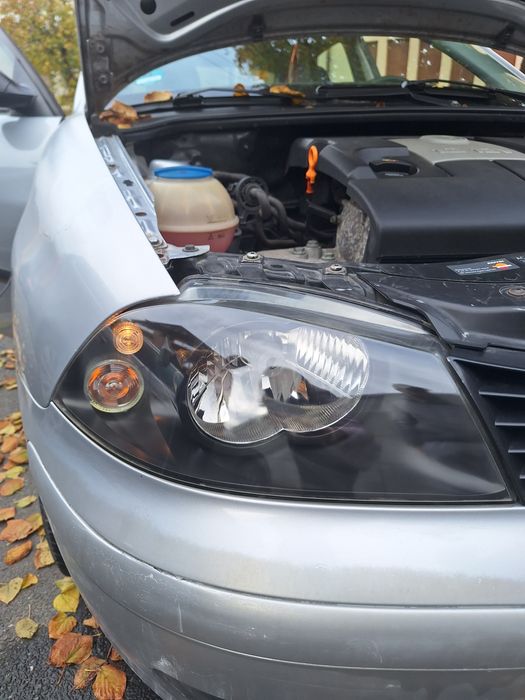 Polimerizare PyAuto Faruri auto