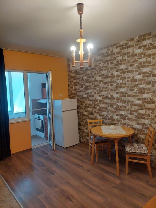 Дава се под наем Двустаен апартамент в Пловдив, Христо Смирненски - 50 кв.м за 315 € - Снимка #2