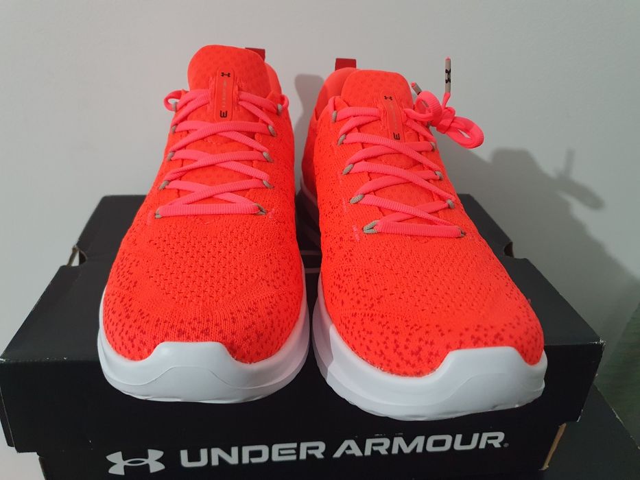 Маратонки за бягане Under Armour Velociti 3