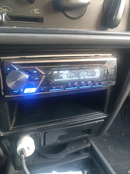 Продам автомагнитолу