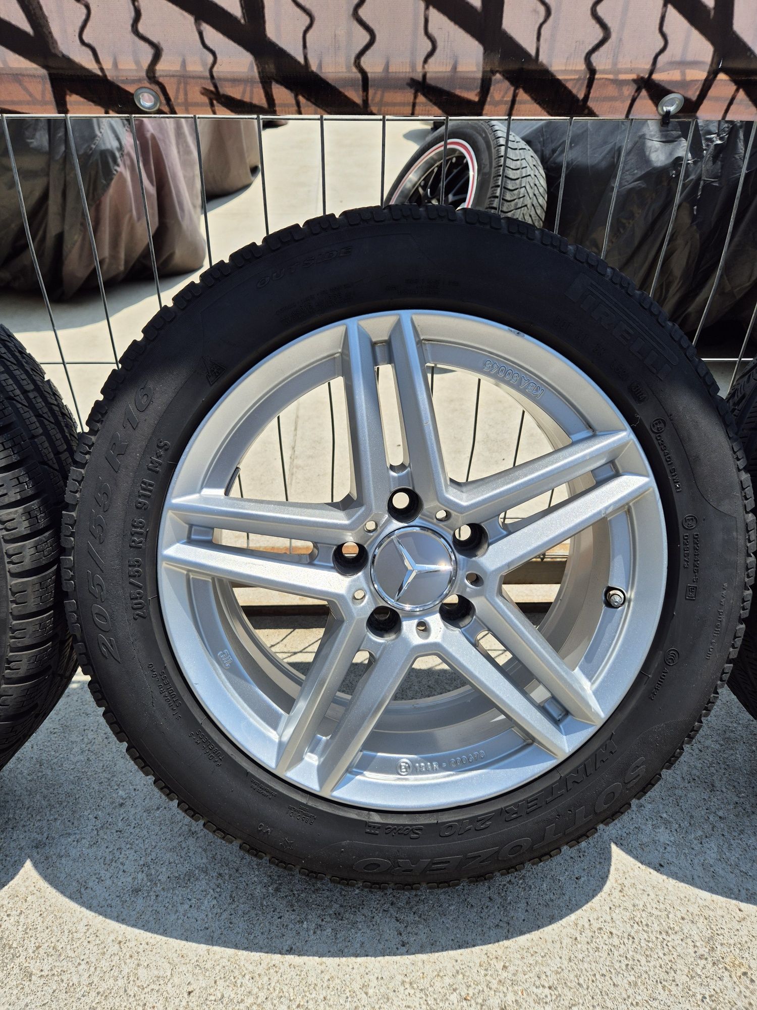 Джанти Uniwheels 16 цола, 5х112,  7j , et48 , 205/55/16 Mercedes  Audi