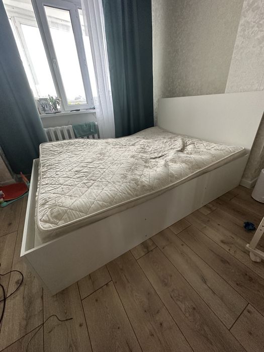 Продам 2х спальн кровать бу