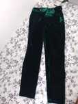 Pantaloni din catifea , nepurtati , verde frumos