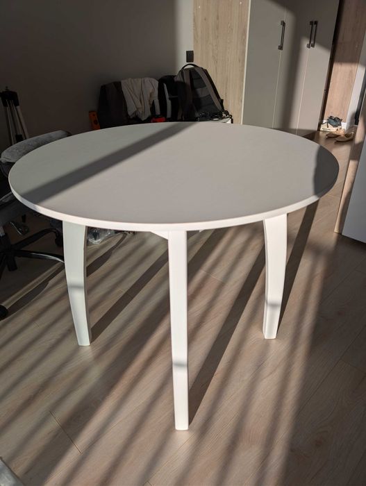 Стол обеденный, круглый, белый
