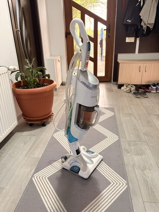 aspirator vertical cu abur rowenta dual clean and steam