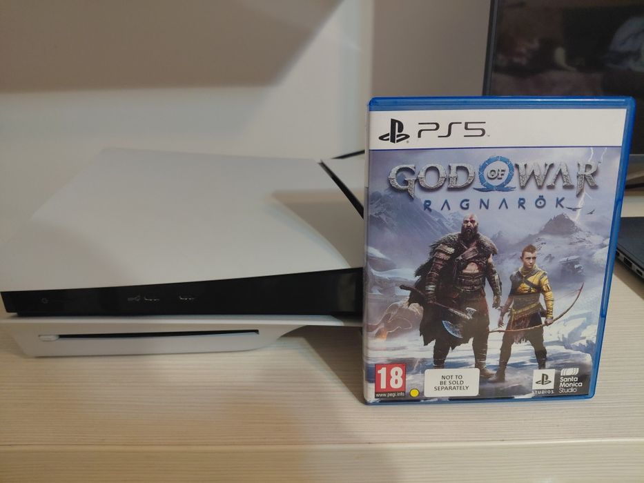 PS5 slim 1Tb Inca în garantie +joc God of War Ragnarok