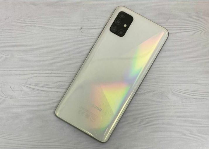 Продам Samsung A51 128/6gb срочно