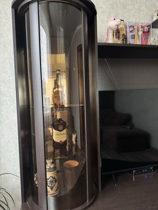 Продам красивую стенку. 100 000