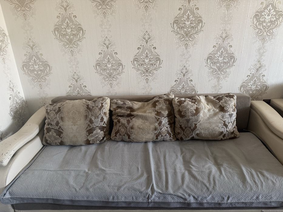 Мебель.диван зал