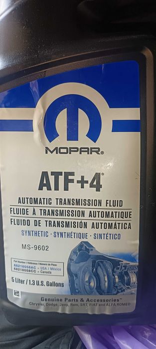 MOPAR ATF 4 трансмисионно масло, 5 литра.
