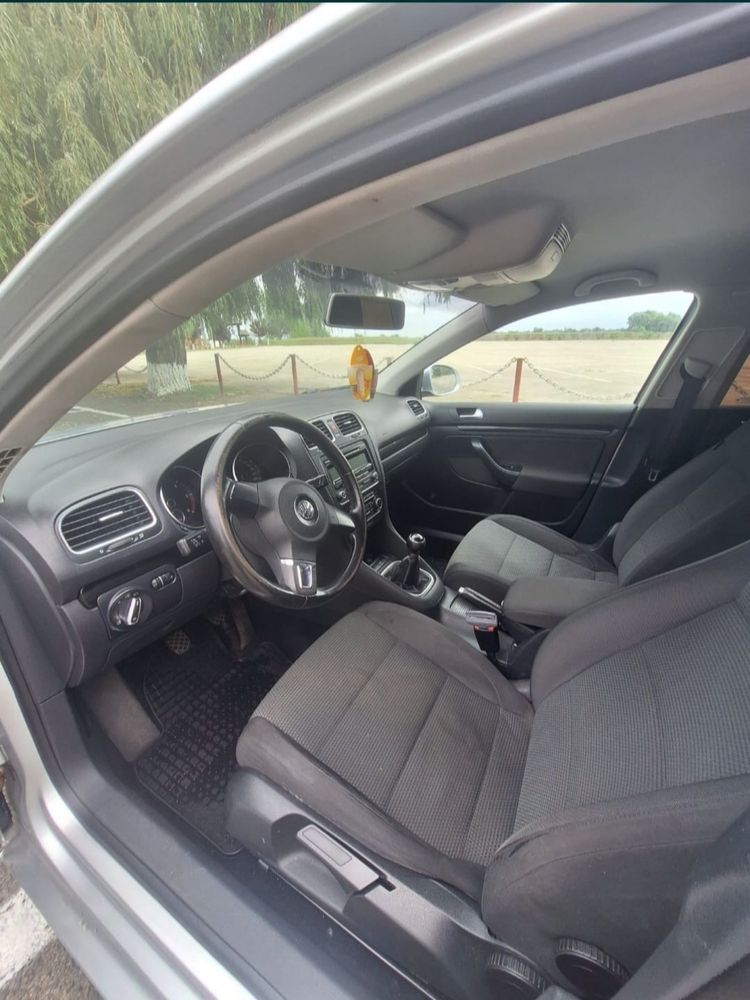 Vand VW golf6 combi 1.6 diesel 105cp