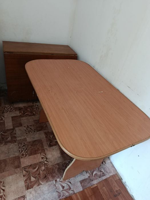 Сстолы кухонные продоетса