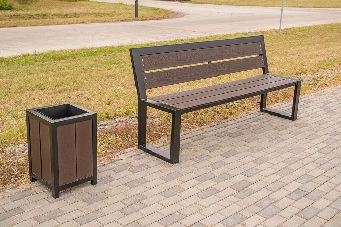 Скамейки и урны уличные