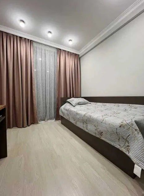 Срочно Продаётся Кушбеги Новостройка 3/9-10/10 евро ремонт с мебелью !