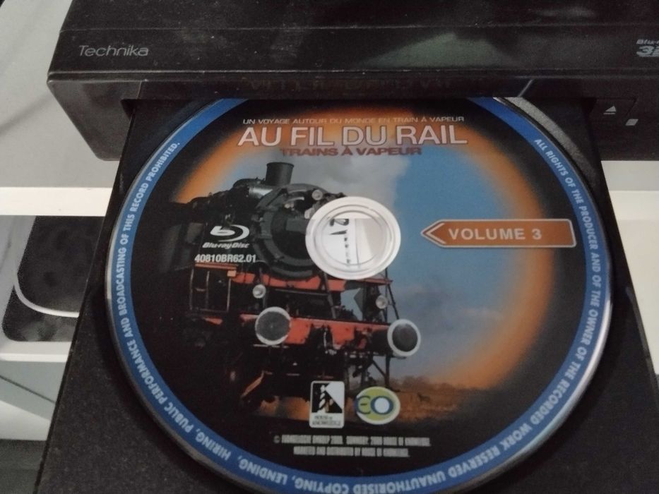 страхотен и качествен 3D блу рей плеър изгодно-нов внос от Англия