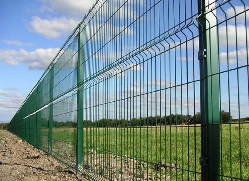 Executam garduri din plasa bordurat sau val