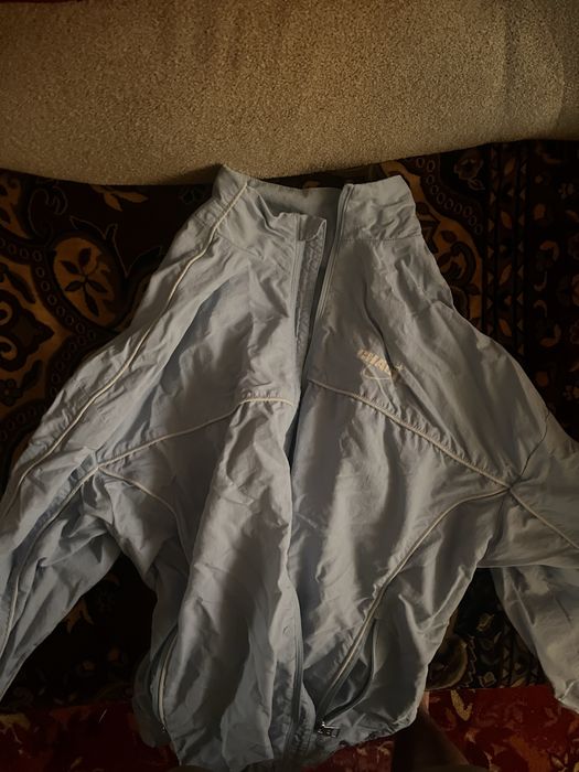 Ветровка размер M