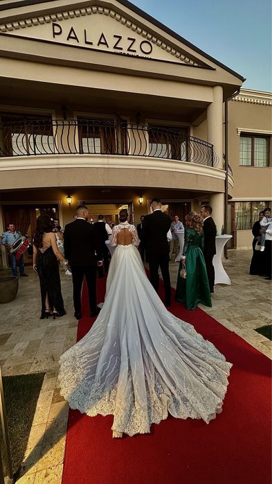 Rochie mireasa creatie Alinka cu trena detasabila