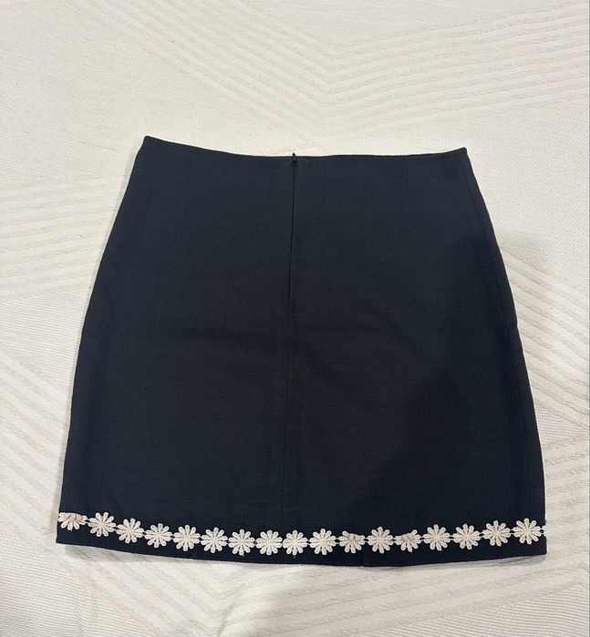 Къса пола с маргаритки на Долче и Габана