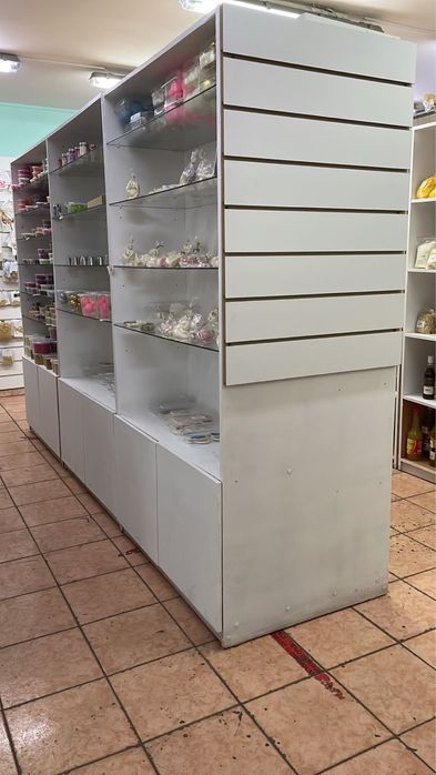 Стеллаж для товара или дома