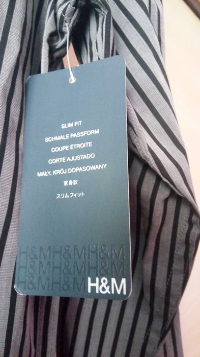 camasa cu maneca lunga  H&M, gri cu dungi negre, noua cu eticheta