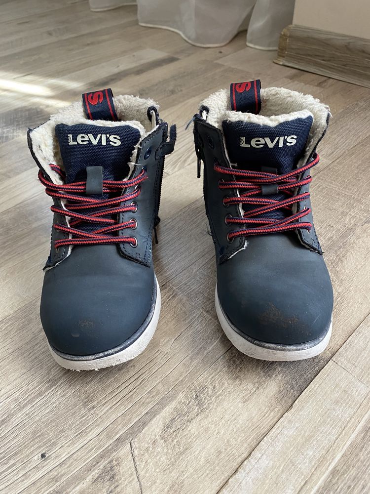 Детски боти “LEVIS”