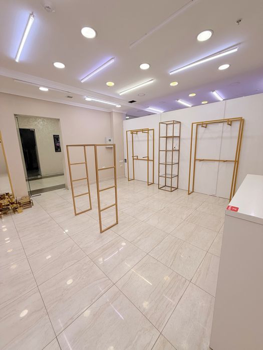 Продается бутик с оборудованием