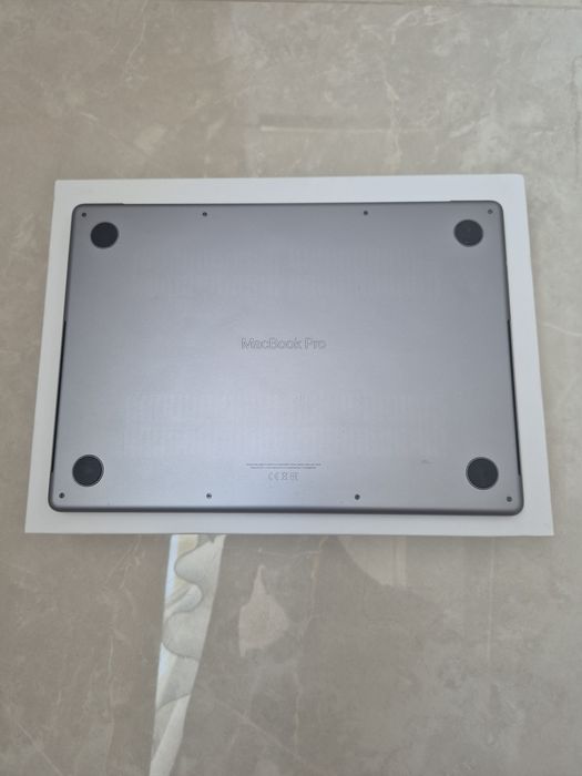 Macbook Pro Max M1 14inch 64gb 2TB SSD