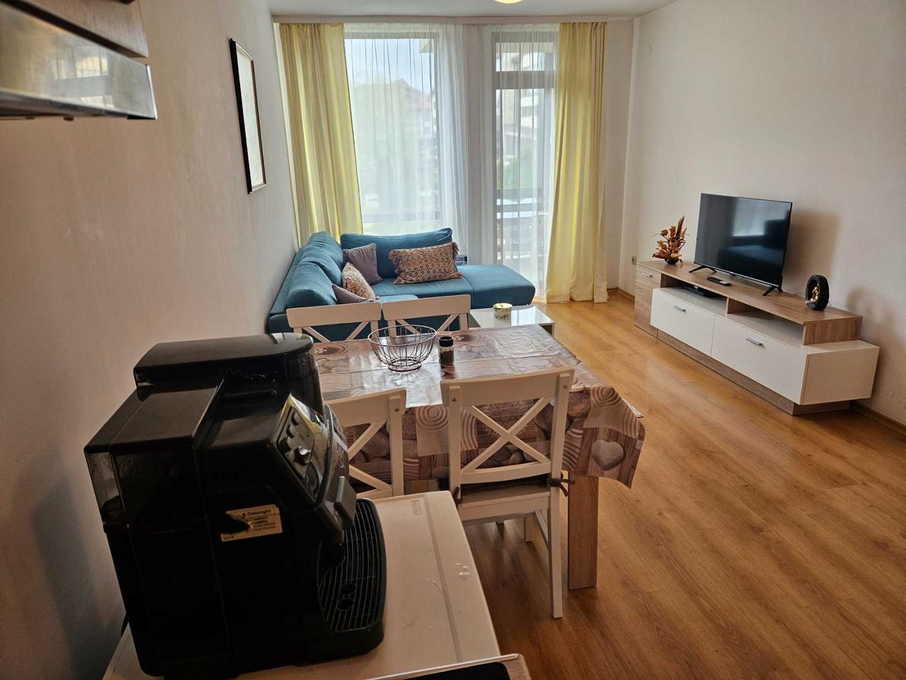 Дава се под наем Двустаен апартамент в Банско - 71 кв.м за 357 € - Снимка #2