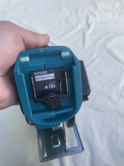 Makita DCS 552 circular de taiat metal
